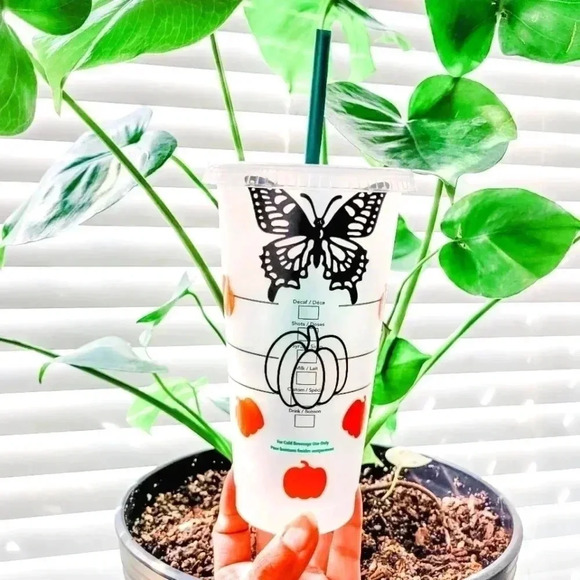 Starbucks Tumbler 24oz Resuable Cold Beverage Cup - Picture 4 of 4